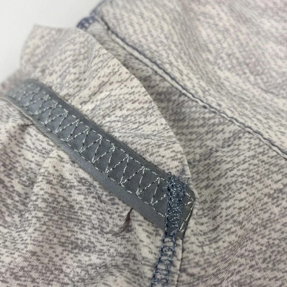 Lululemon Run Nada commuter denim white / fossil jacket athletic size 2 - Picture 8 of 17